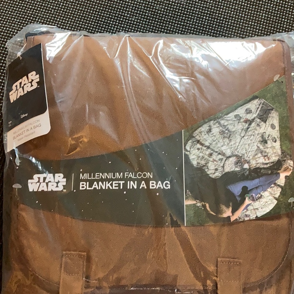 NWT Star Wars Millennium Falcon Blanket in a Bag